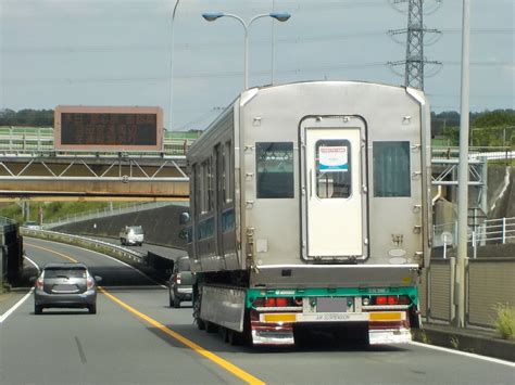 通勤電車ドットコム on Twitter RT c nexco hachiko 現場に向かう途中で珍しいものを見かけました 小田急線