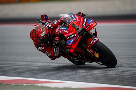 Motogp Barcellona Bagnaia Vittoria Amara Il Titolo Va A Martin