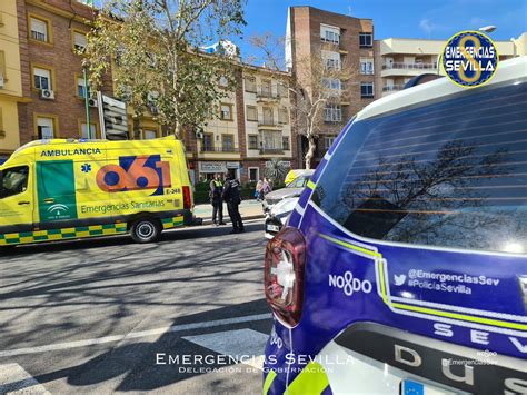 Emergencias Sevilla On Twitter Policiasevilla Atiende A Un