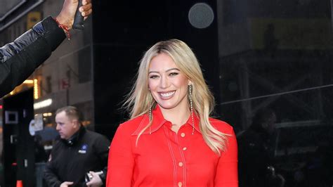 How I Met Your Father Star Hilary Duff Just Wore The Most Daring Mini Dress On Live Tv