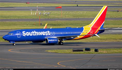 N8557Q Southwest Airlines Boeing 737 8H4 WL Photo By OMGcat ID