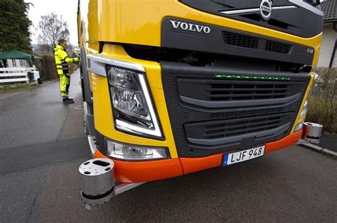 Check Out Volvo S New Autonomous Refuse Truck