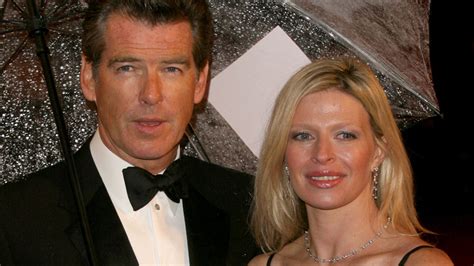 L Histoire Tragique De La D Funte Fille De Pierce Brosnan Charlotte