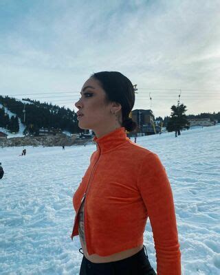 Aysgencc Nude OnlyFans NudoStar TV