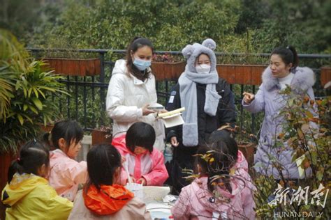 品童年味道 享自主游戏——长沙市岳麓幼儿教育集团璞丽景园幼儿园开展自主游戏开放活动 教育资讯 新湖南