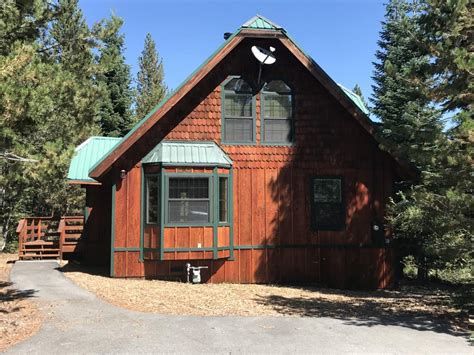 Inviting Tahoe Donner Cabin - Lake Tahoe & Truckee Real Estate