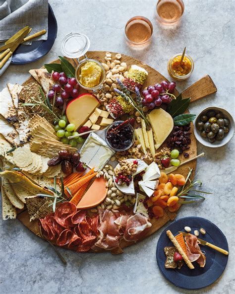 6 Pro Tips For Building The Most Festive Cheese Board Ever Williams Sonoma Taste