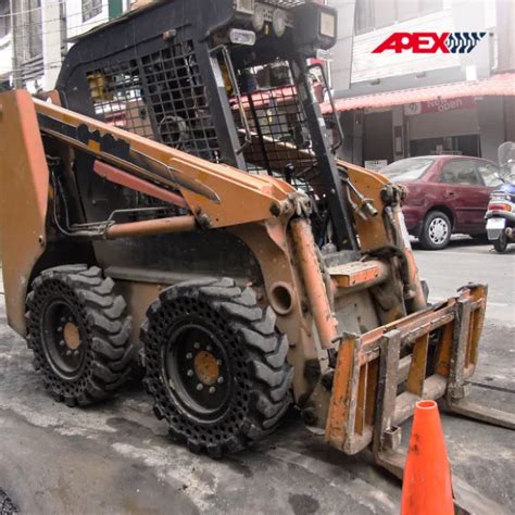 Skid Steer Loader Solid Tires Benefits And More APEXWAY PRODUCT CORP