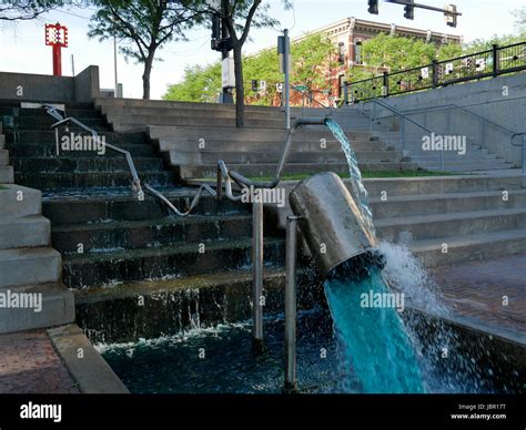 Water sculpture, Gene Leahy Mall, Omaha, Nebraska Stock Photo - Alamy