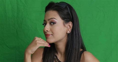Madalsa Sharma Latest Hottest NAVEL And THIGHS Photoshoots Pics Hot 4