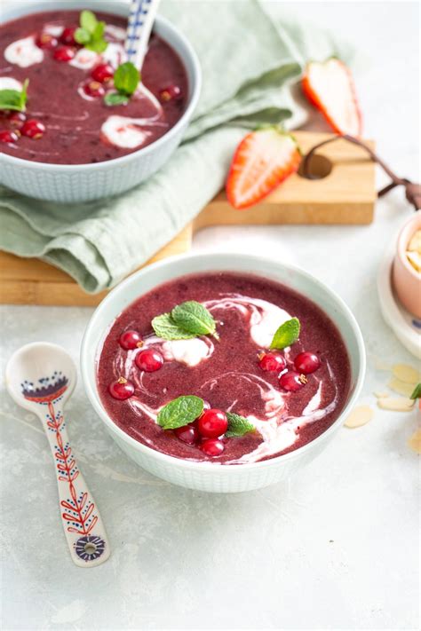 Kanten Mela E Mirtilli Al Profumo Di Limone Con Yogurt Greco E Frutti Rossi