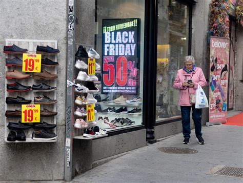 Tres de cada cuatro españoles planea comprar en Black Friday