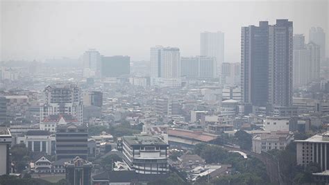 ASN DKI WFH 50 Polusi Udara Jakarta Masih Parah Foto