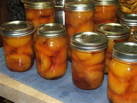 Canning Granny: Canning Pickled Peaches