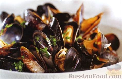 Рецепт: Мидии, варенные в белом вине на RussianFood.com