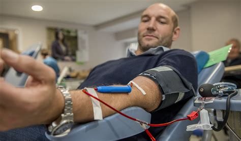Why men should donate blood - NHS Blood Donation