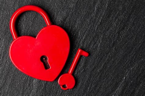 Premium Photo Heart Shaped Padlock Valentines Day Love Concept