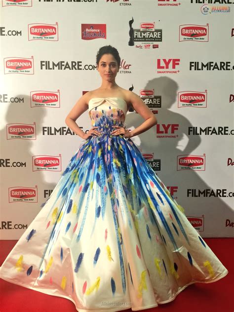 Filmfare Awards South 2016: Best Dressed Celebrities - Candy Crow