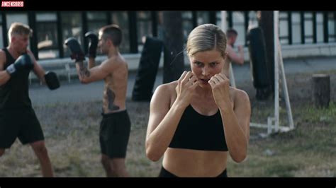 Naked Wenla Reimaluoto In Perfect Commando