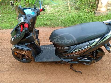 Yamaha Ray Zr Dark Edition Km Used Rs Sri Lanka