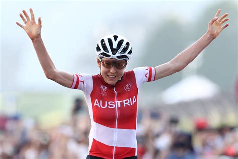 Cycling-Kiesenhofer wins gold in women's road race | Reuters