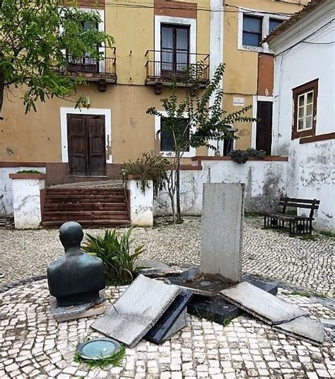 O Palhetas Na Foz Indigna O Em Tavarede Vandalismo Crescente Onde