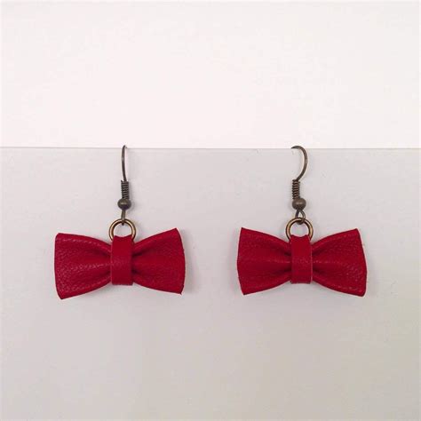 Paire De Boucles D Oreilles Noeud Papillon Dandy Alizarine Bords