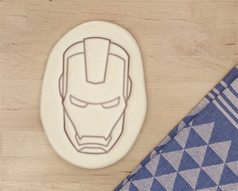 Iron Man Cookie Cutter Marvel Comics Avengers Geek By Rochaixco