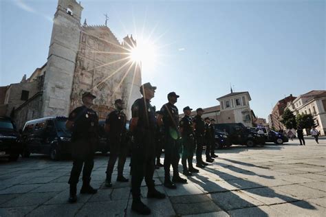 As Son Los Furgones De Los Antidisturbios De Valladolid El Norte De