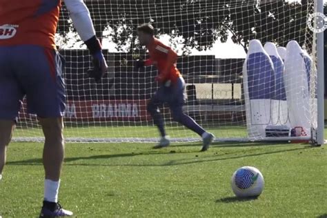 Cruzeiro Treina Em Prepara O Para Novo Duelo Inter