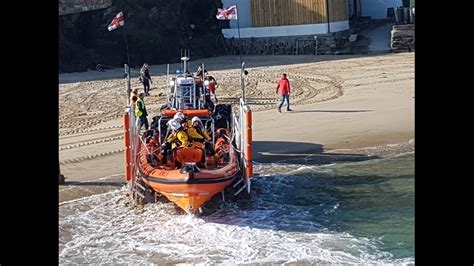 Newquay Rnli Lifeboat Completes Two Rescues Within An Hour Rnli