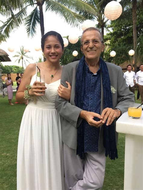 6 Potret Kenangan Putri Marino Dan Sitha Marino Dengan Sang Ayah Sebelum Meninggal Hot