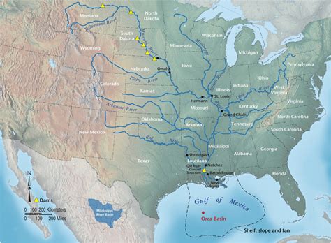 Extent of modern Mississippi River catchment and shelf/slope/fan ...