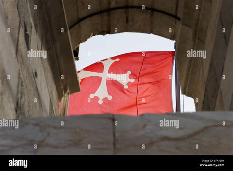 Malta National Flag Stock Photo - Alamy