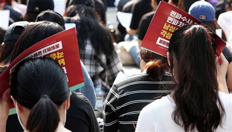 변호사닷컴의 생활법률 집회촬영 제한 보도의 자유 뺏었나