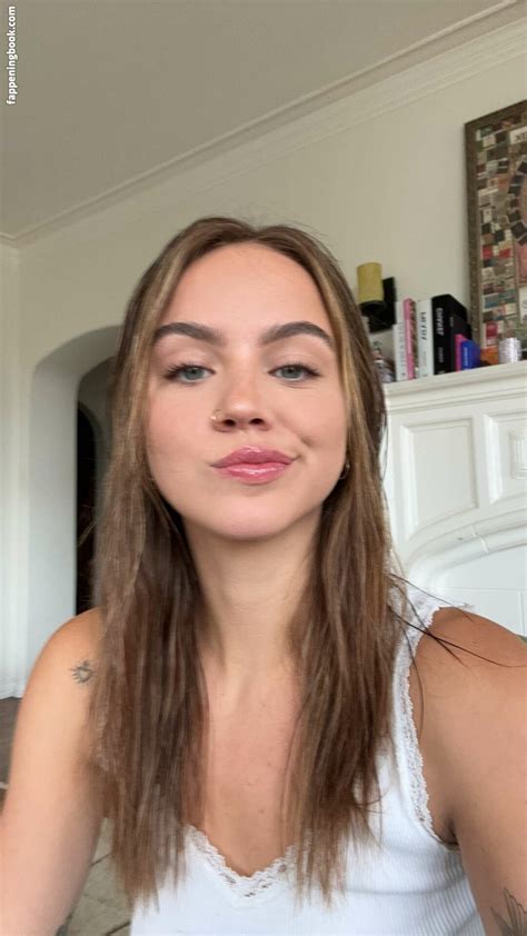 Emma Brooks Nude OnlyFans Leaks Fappening Page FappeningBook