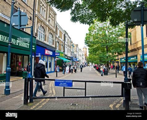 Woolwich town centre hi-res stock photography and images - Alamy