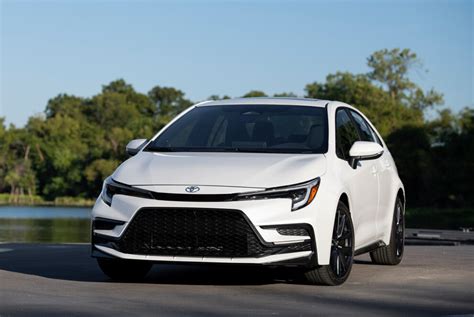 Qué motor trae el Toyota Corolla 2023