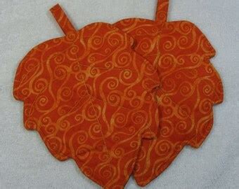 Quilted Pot Holders Vintage Look Hot Pads Feedsack Set Of