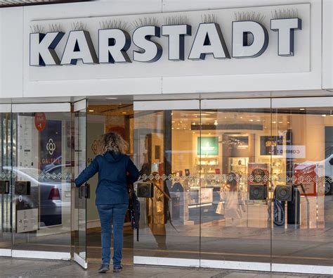 Galeria Karstadt Kaufhof Gl Ubiger Stimmen Insolvenzplan Zu Manager