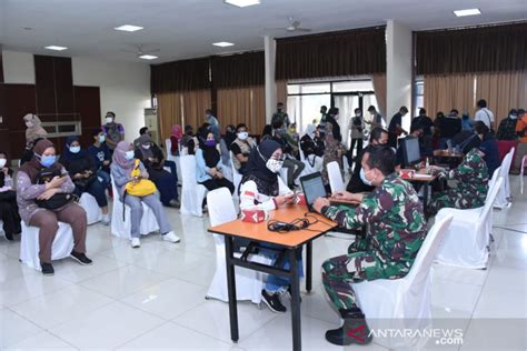 Tni Rekrut Ribuan Relawan Medis Dan Non Medis Bantu Vaksinasi Covid