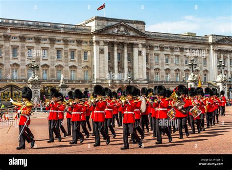 Buckingham Palace Changing Of The Guard