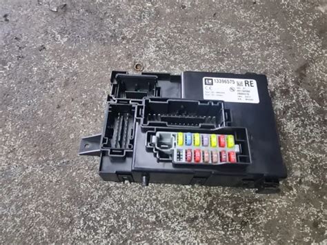 BCM BODY CONTROL Modul Sicherungskasten Opel Meriva B GM 13396575