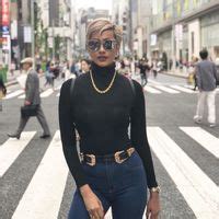 Model Kimmy Jayanti Modis Dengan Tren Naked Dress Di Hari Pernikahannya