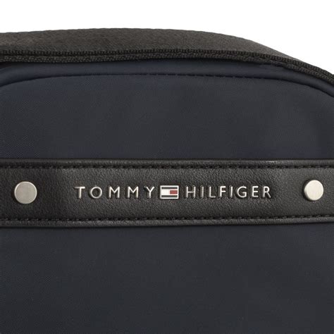 Saszetka Listonoszka Tommy Hilfiger Th Central Repreve Reporter