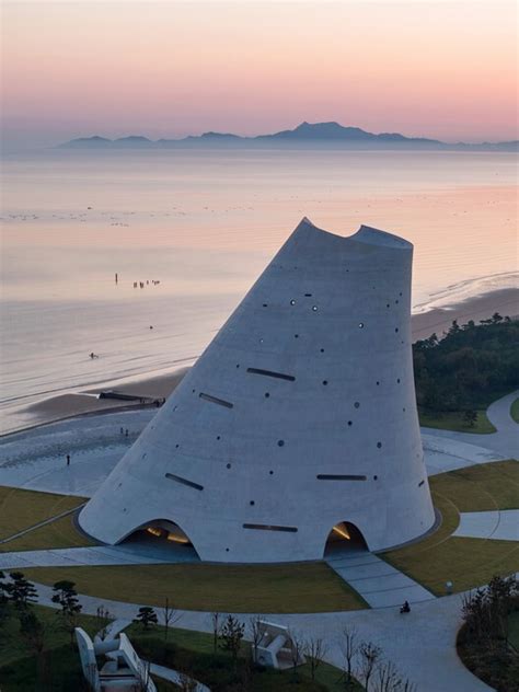 Sun Tower / OPEN Architecture | ArchDaily