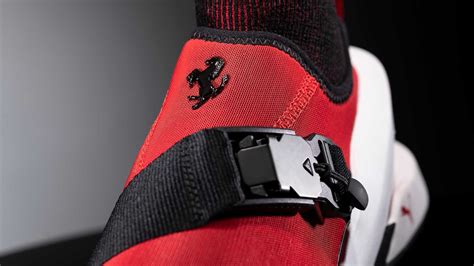 Puma Rivela Le Sneakers Della Ferrari Sf Stradale Dettagli E Prezzo