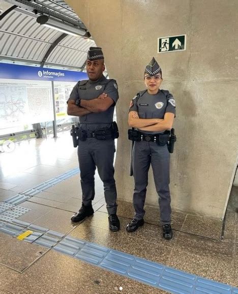 Policiais Militares Começam A Trabalhar Em Estações Do Metrô