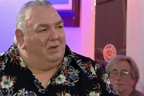 Wales Football Icon Neville Southall Educates Nigel Farage On His Own Tv Show And Slams Tories