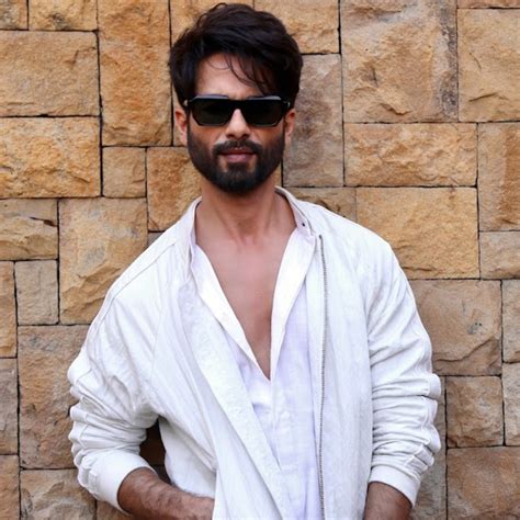 EXCLUSIVE Shahid Kapoor To Start Shooting For Rosshan Andrrews